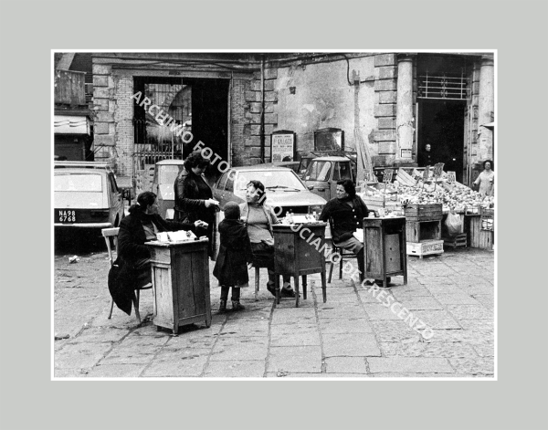 Fotografia &laquo;Il contrabbando&raquo;, dall'archivio di Luciano De Crescenzo